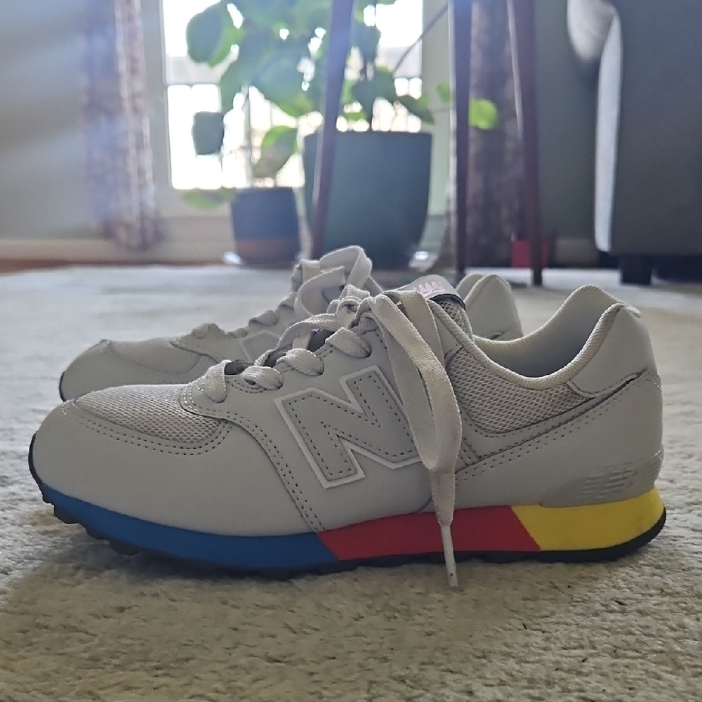 NWT New Balance Kids Size 3